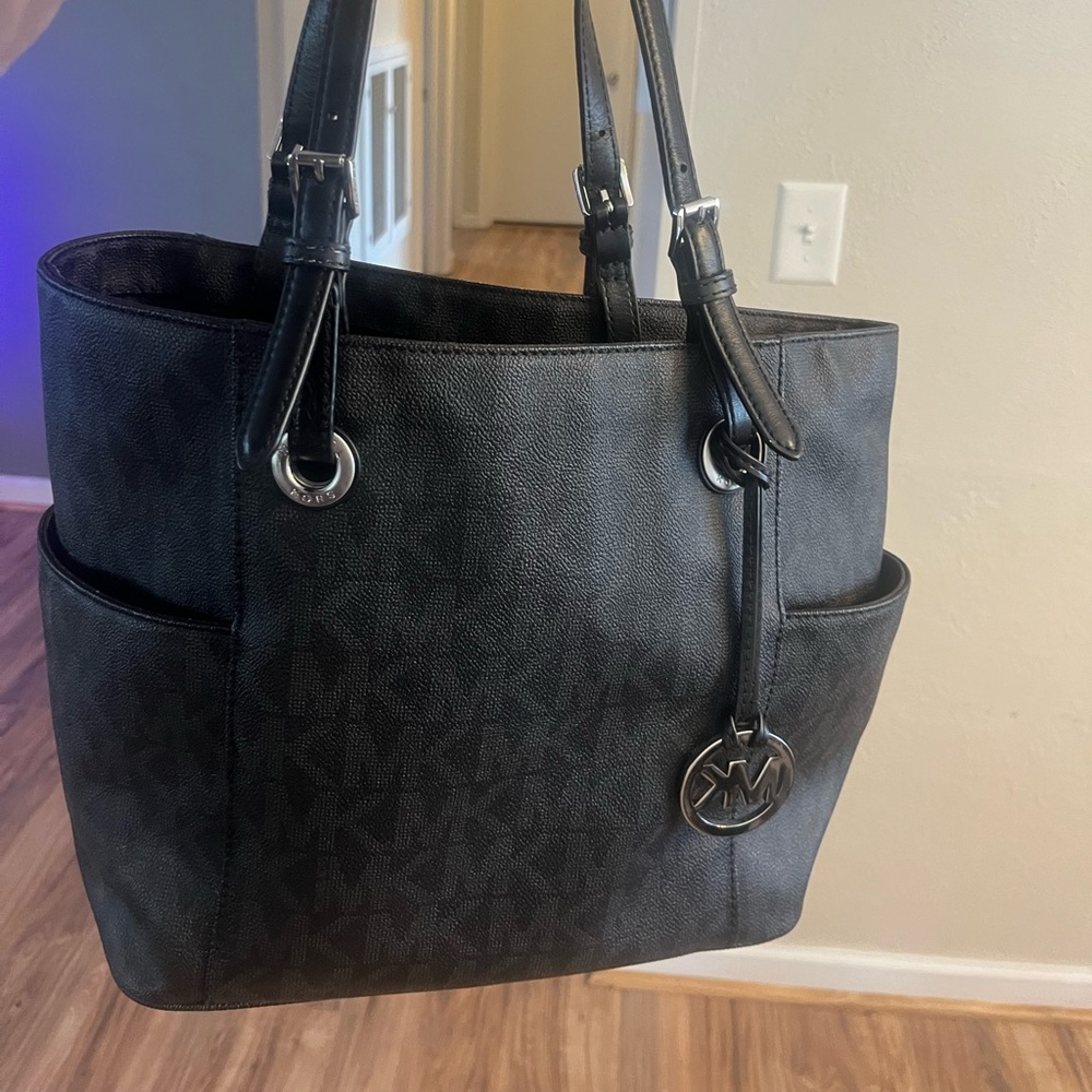 Black Michael Kors Tote